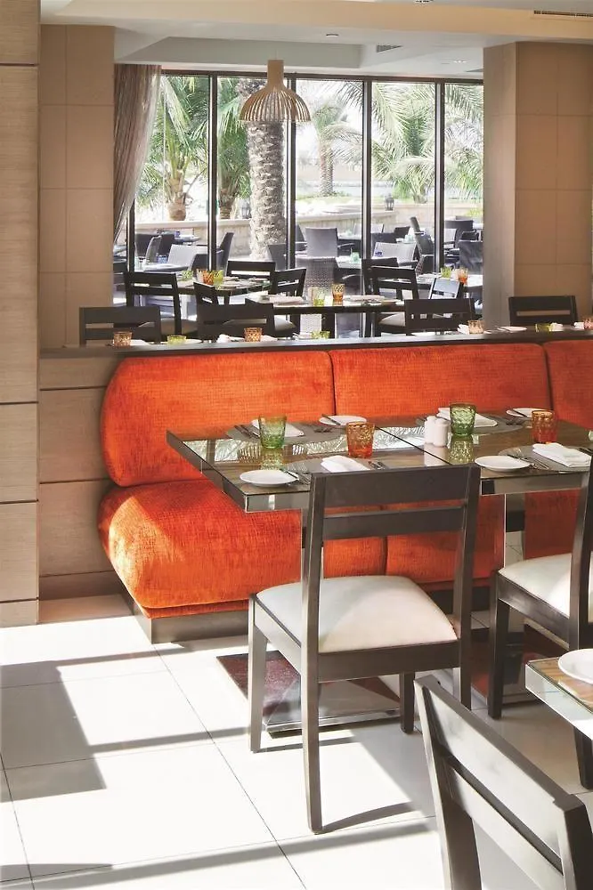 Traders Hotel Abu Dhabi 4*,